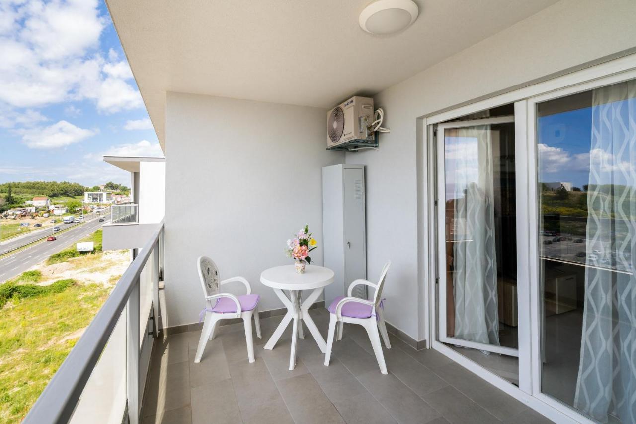 Modern Apartments Sirobuja Σπλιτ Εξωτερικό φωτογραφία