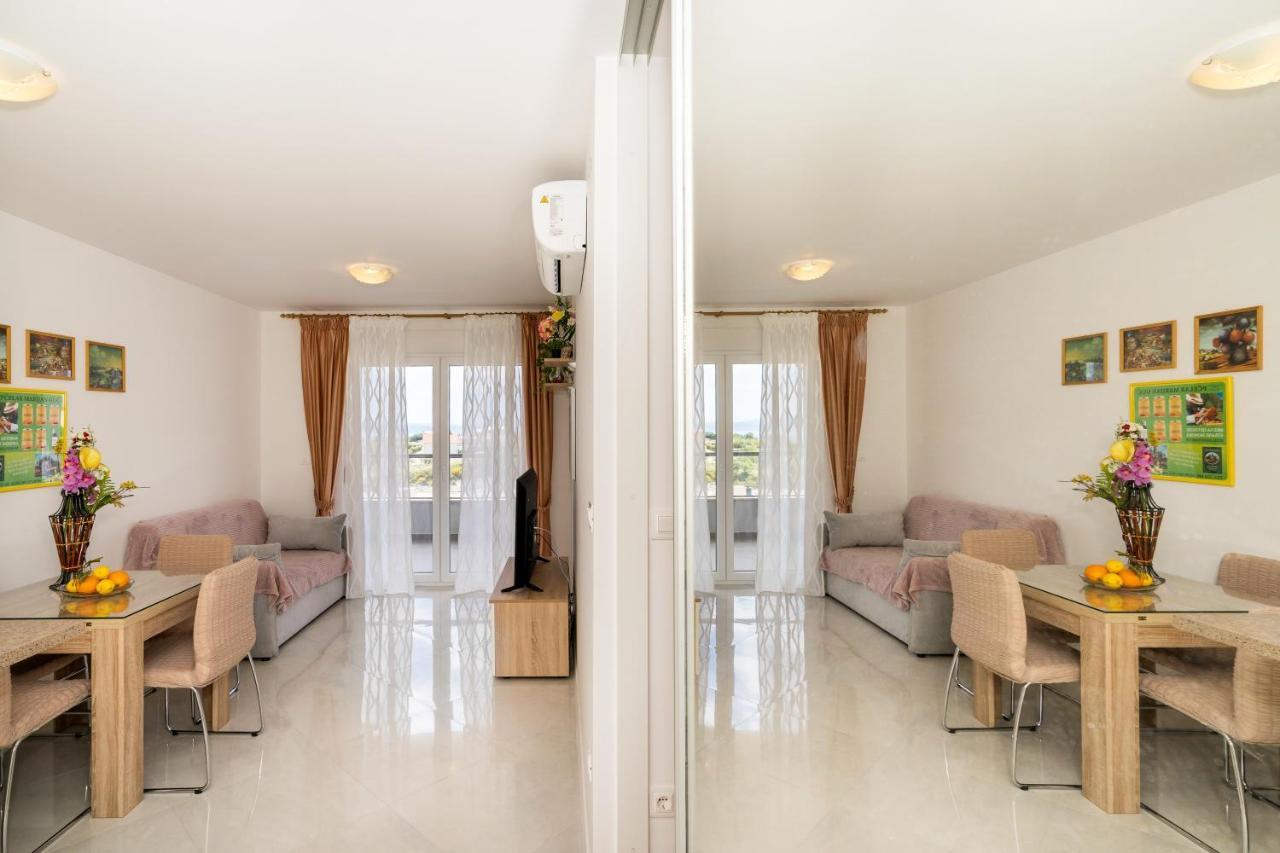 Modern Apartments Sirobuja Σπλιτ Εξωτερικό φωτογραφία