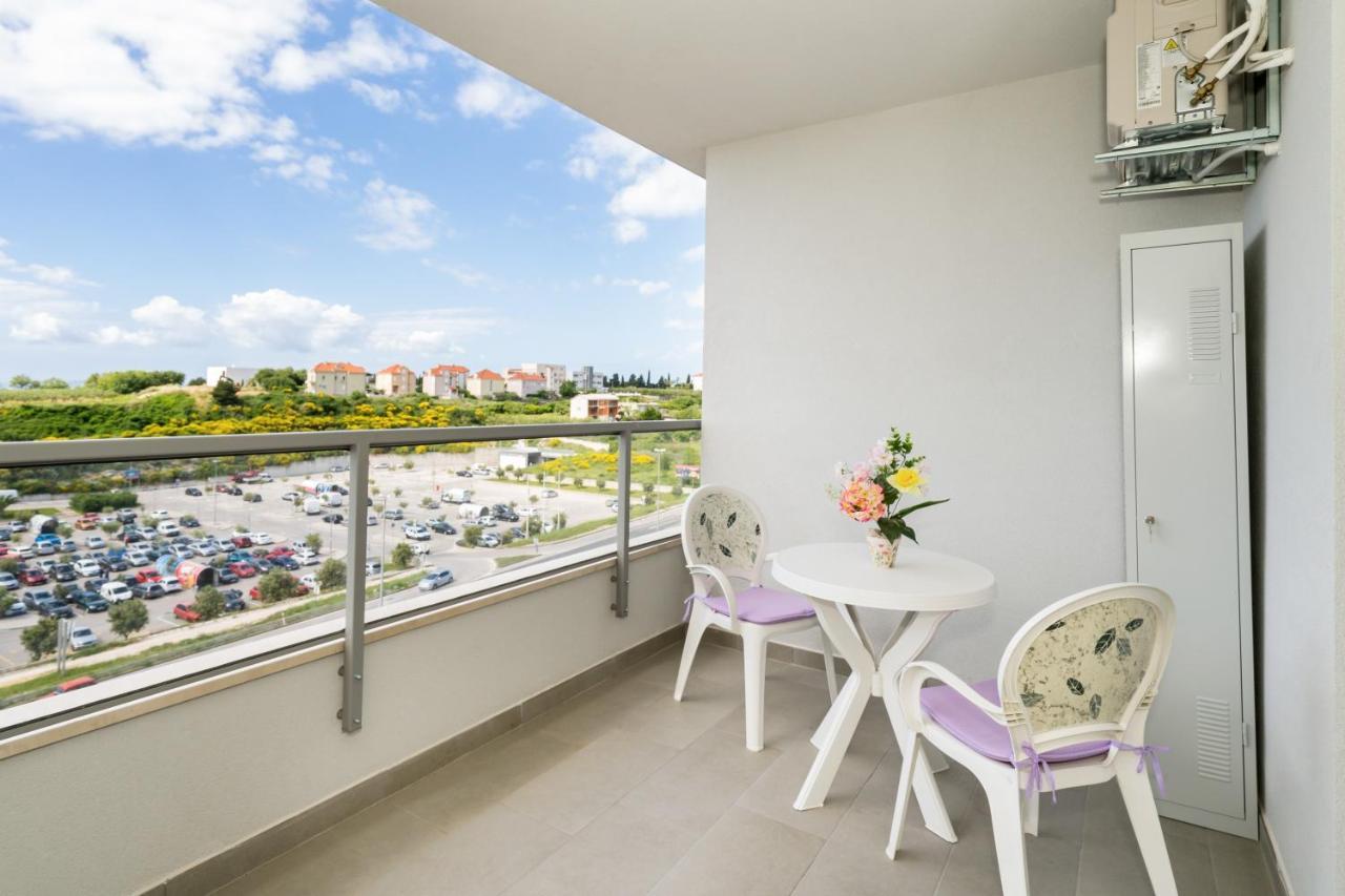 Modern Apartments Sirobuja Σπλιτ Εξωτερικό φωτογραφία