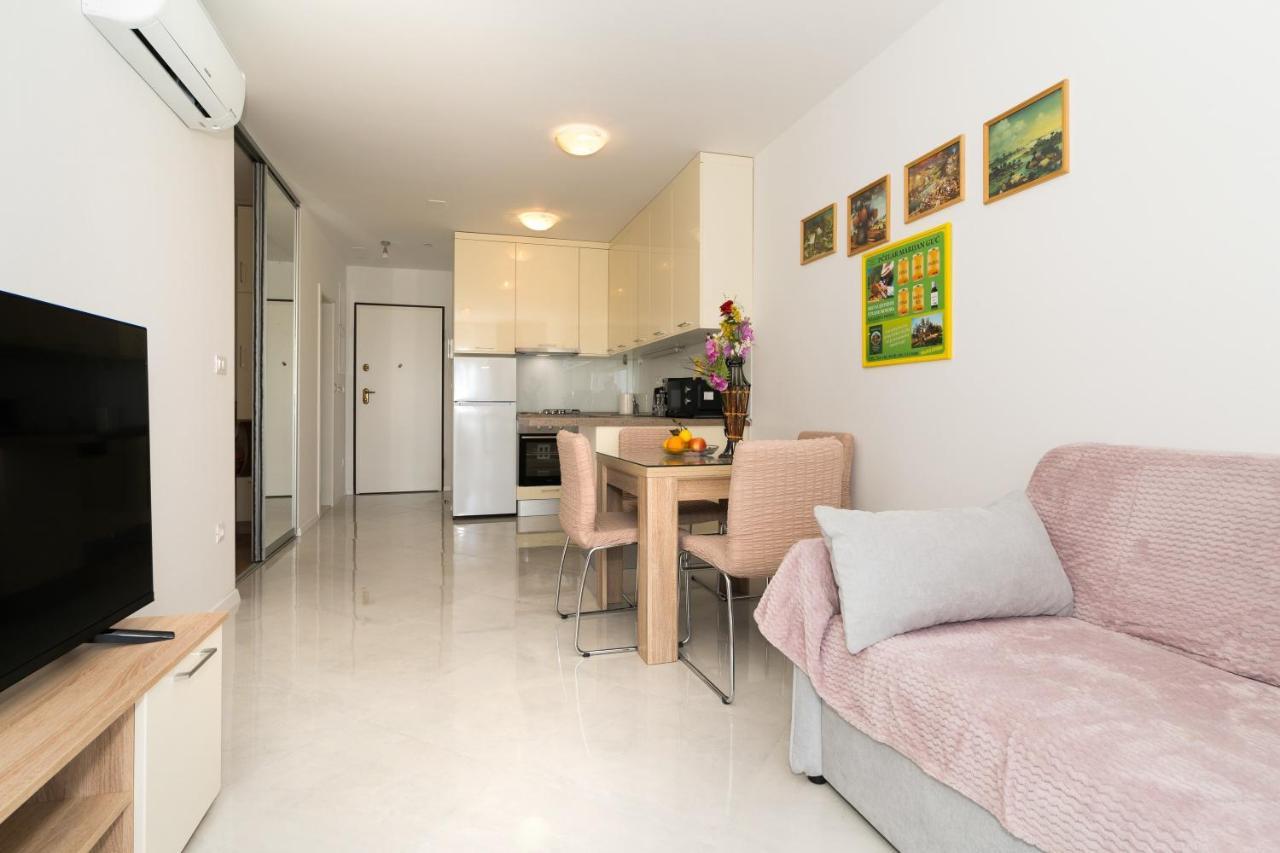 Modern Apartments Sirobuja Σπλιτ Εξωτερικό φωτογραφία