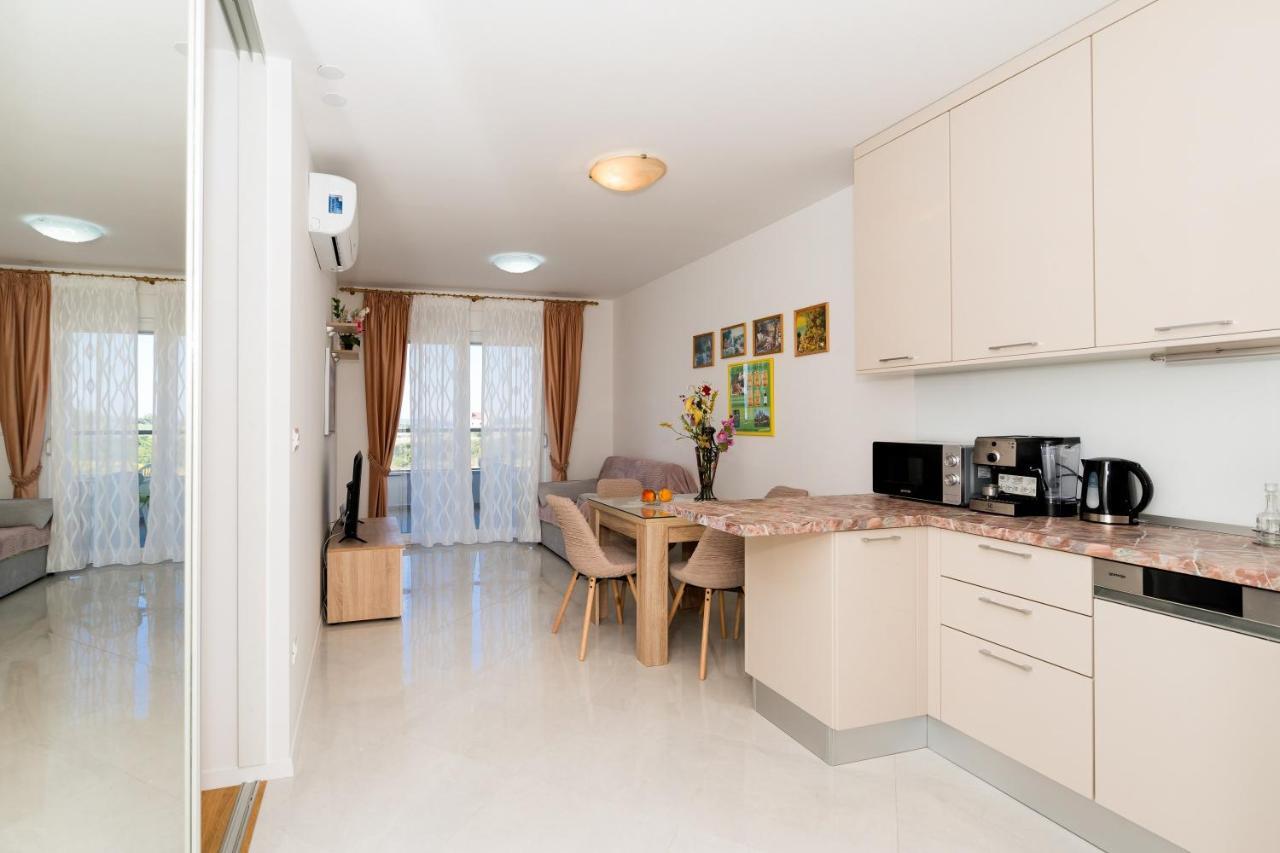 Modern Apartments Sirobuja Σπλιτ Εξωτερικό φωτογραφία