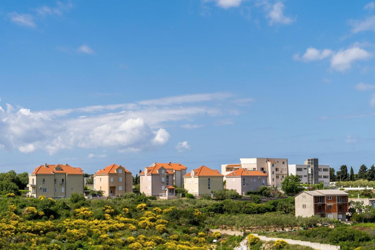 Modern Apartments Sirobuja Σπλιτ Εξωτερικό φωτογραφία