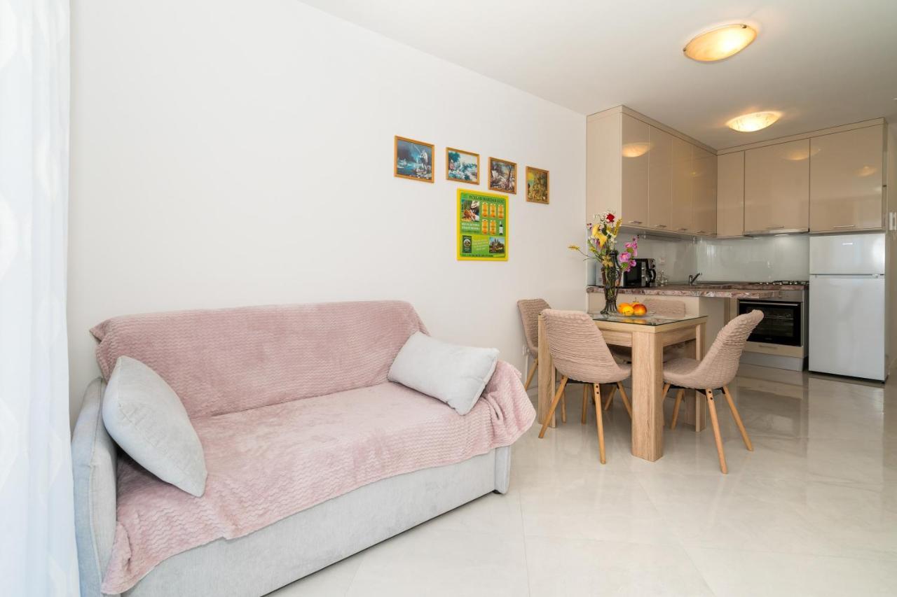 Modern Apartments Sirobuja Σπλιτ Εξωτερικό φωτογραφία