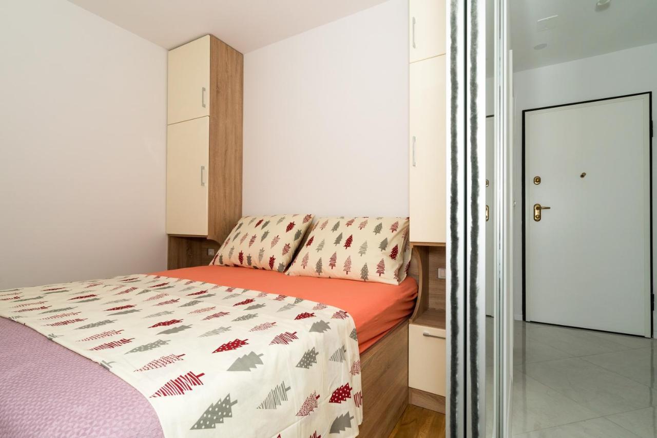 Modern Apartments Sirobuja Σπλιτ Εξωτερικό φωτογραφία
